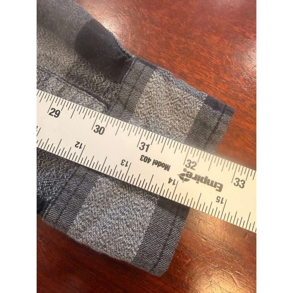 Chucky Forever 21 Sz S Flannel Plaid Gray & Black Button down Retro - Picture 10 of 10